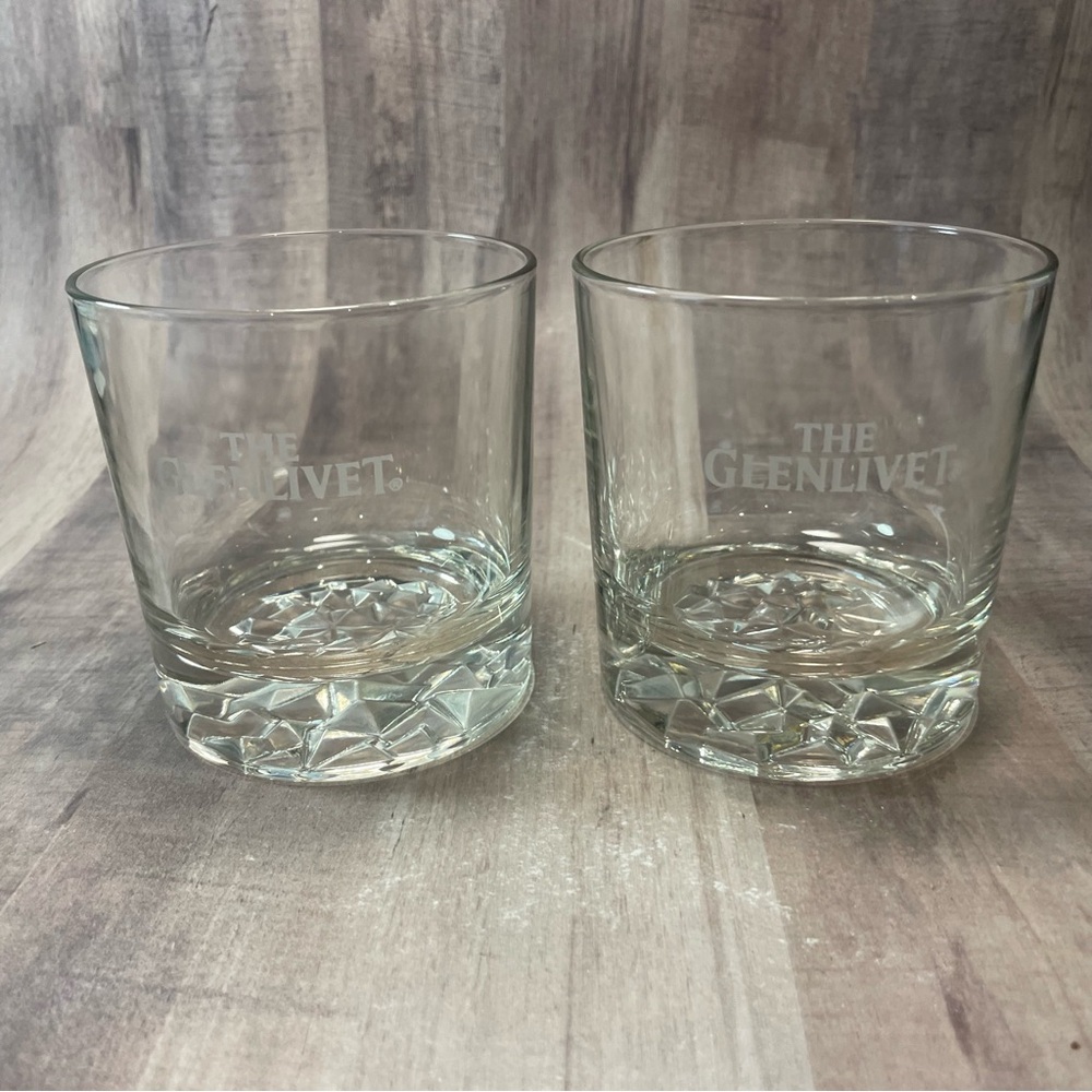 Set of 2 The Glenlivet Scotch Whiskey Glass Rocks Glasses Etched Ice Prism 10oz
